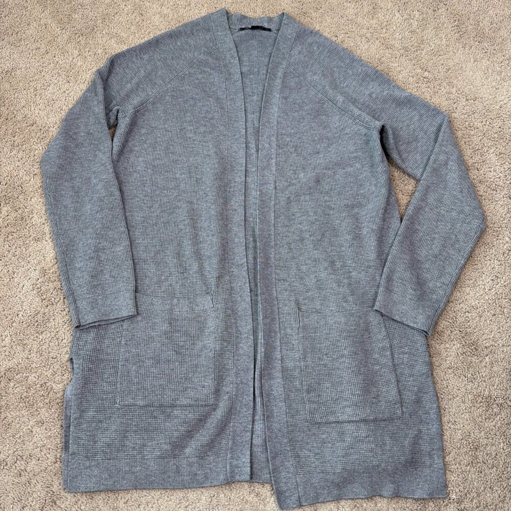 Cyrus Cardigan Sweater Women M Gray Waffle Knit Soft Open Longline Pockets Basic